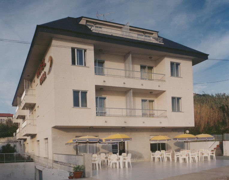 Hotel Duna Portonovo Buitenkant foto